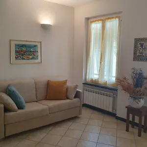 La Casa Di Mina Apartment Vernazza